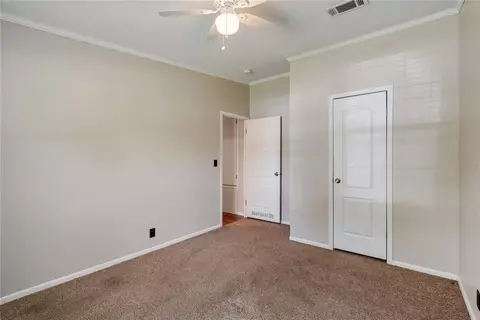 121 NE Pine Ave, Elgin, OK 73538 photo 18