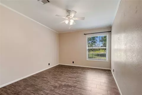 121 NE Pine Ave, Elgin, OK 73538 photo 21