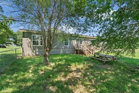 121 NE Pine Ave, Elgin, OK 73538 photo 24