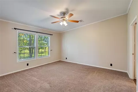 121 NE Pine Ave, Elgin, OK 73538 photo 10