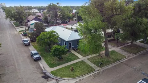 811 N Academy St, Guymon, OK 73942 photo 2
