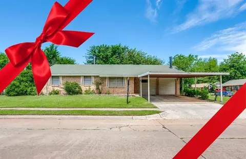 4301 Leonhardt Dr, Del City, OK 73115