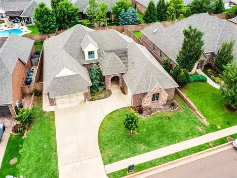 2917 Allie Dr, Edmond, OK 73012