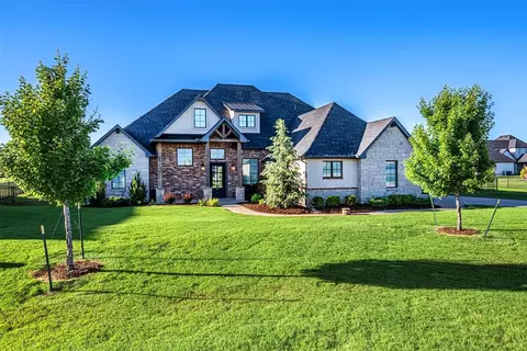 3081 SW 14th St, Newcastle, OK 73065