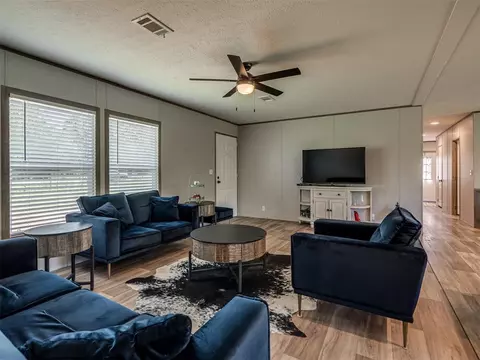 30301 Lake Dr, Mcloud, OK 74851 photo 6