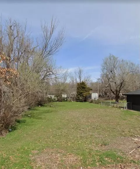 4217 NE 19th St, Oklahoma City, OK 73121