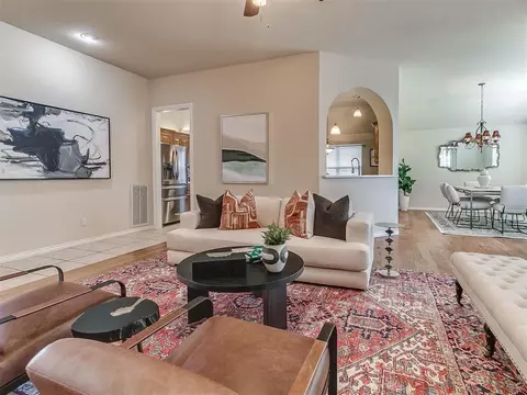 16709 Farmington Way, Edmond, OK 73012