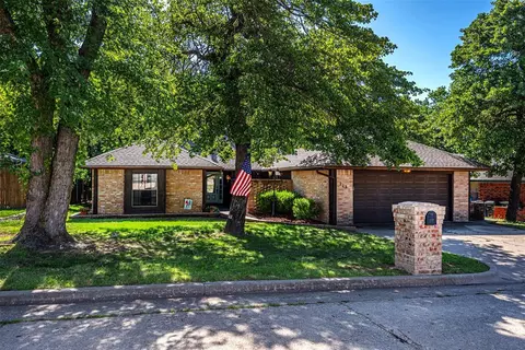 213 N Tunbridge Rd, Midwest City, OK 73130