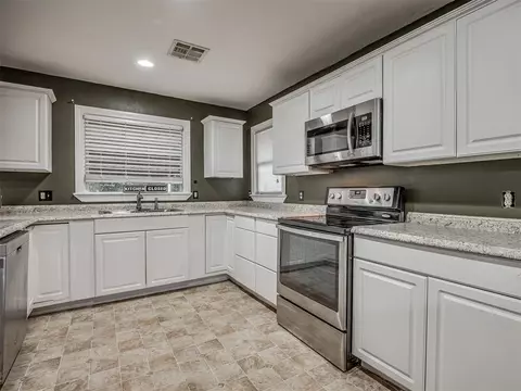 1410 E Walnut St, Shawnee, OK 74801 photo 10