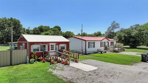 307 E I St, Ringling, OK 73456 photo 2