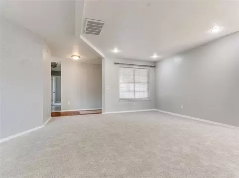 603 E 27th St, Edmond, OK 73013 photo 7