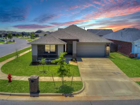 6600 NW 156th St, Edmond, OK 73013