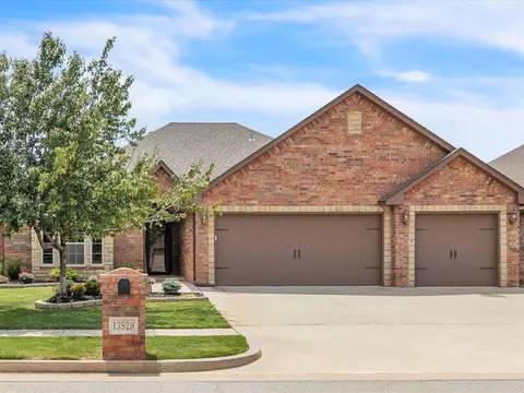 13528 Lancet Ln, Oklahoma City, OK 73142