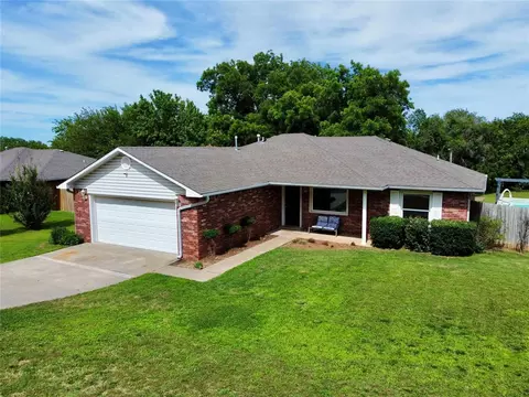 1207 Austin Dr, Shawnee, OK 74801