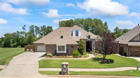 2932 Hardwick Rd, Edmond, OK 73034