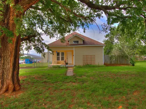 516 W Apache St, Purcell, OK 73080 photo 3