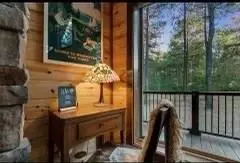 565 Sugar Pine Loop, Broken Bow, OK 74728 photo 11