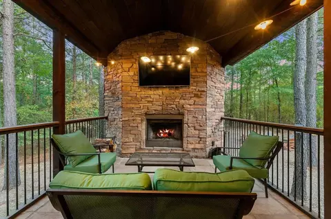 565 Sugar Pine Loop, Broken Bow, OK 74728 photo 32