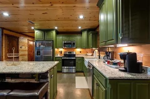 565 Sugar Pine Loop, Broken Bow, OK 74728 photo 6
