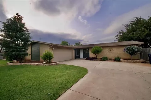 5825 NW 87th St, Oklahoma City, OK 73132