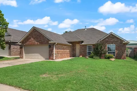 1809 SE 18th St, Moore, OK 73160