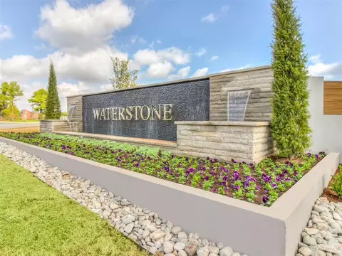 921 NW 156th St, Edmond, OK 73013