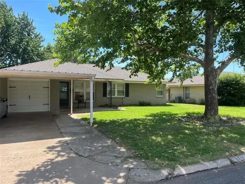 2404 N Key Blvd, Midwest City, OK 73110