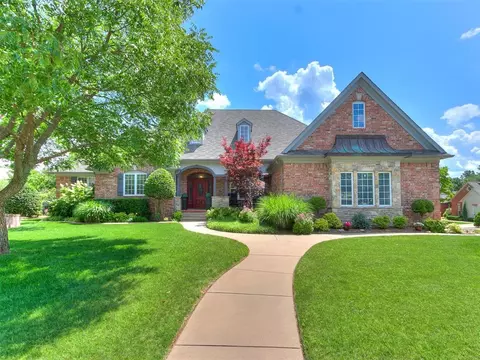 1116 Gulmor Dr, Edmond, OK 73034