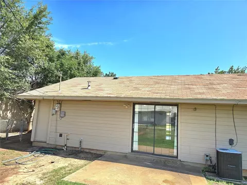 601 Mercury St, Altus, OK 73521 photo 32