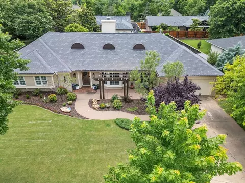 2632 W Country Club Dr, Oklahoma City, OK 73116