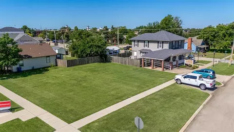 407 N Boulevard St, Edmond, OK 73034