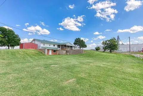 1100 W Shepherd St, Seiling, OK 73663 photo 5