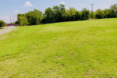 600 Opal Ave, Clinton, OK 73601 photo 1