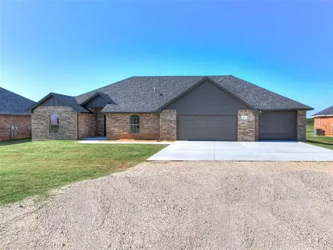 2211 E Iron Tire Dr, Stillwater, OK 74074