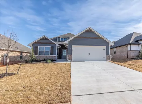3028 Piper St, Moore, OK 73160 photo 2
