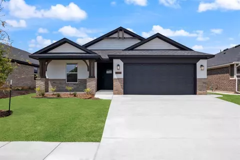 3221 Mount Nebo Dr, Yukon, OK 73099