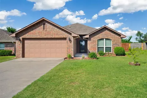 8009 Waters Edge Way, Oklahoma City, OK 73135