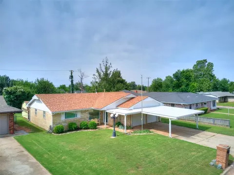 206 Von Elm Ave, Yukon, OK 73099