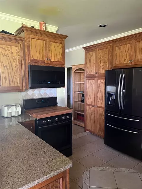 1107 N Cemetery Rd, Tuttle, OK 73089 photo 44