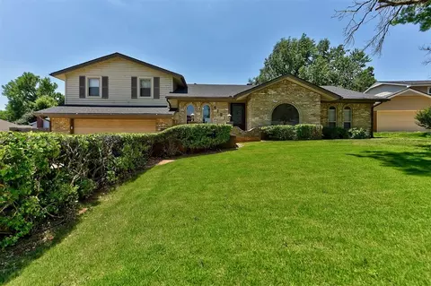 9101 Whitehall Ct, Oklahoma City, OK 73132