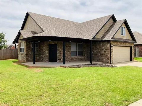 2236 Chase Way, Yukon, OK 73099