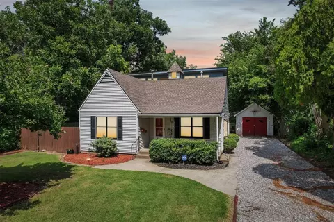 1119 W Symmes St, Norman, OK 73069