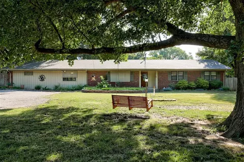 1219 NE 36th Ave, Norman, OK 73026
