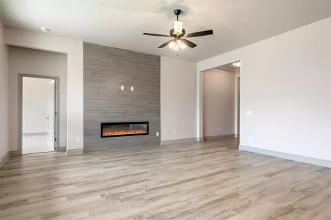 15812 Flint Dr, Moore, OK 73170 photo 9