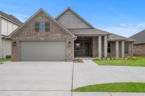 15812 Flint Dr, Moore, OK 73170