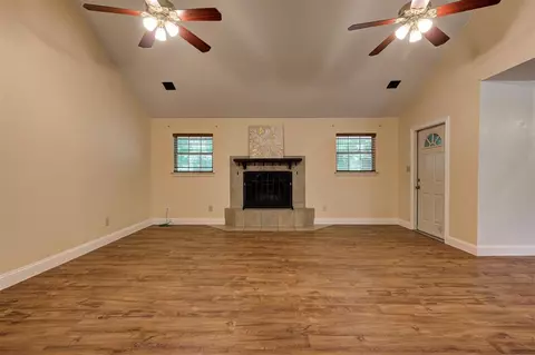 3900 E Waterloo Rd, Edmond, OK 73034 photo 8