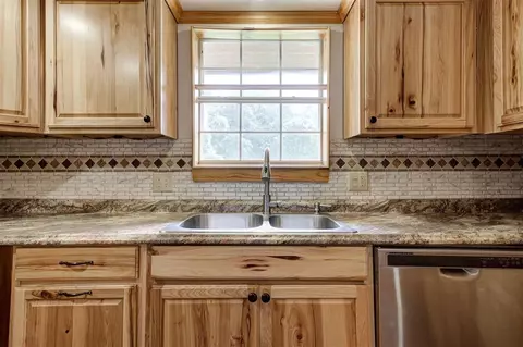 3900 E Waterloo Rd, Edmond, OK 73034 photo 12