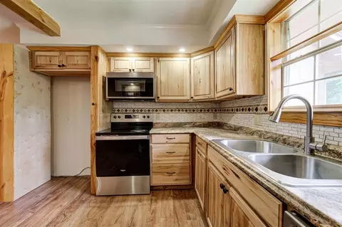 3900 E Waterloo Rd, Edmond, OK 73034 photo 13