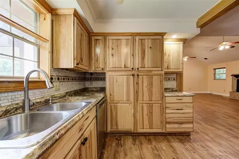 3900 E Waterloo Rd, Edmond, OK 73034 photo 14
