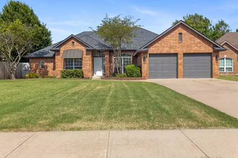 113 Bailey Ct, Norman, OK 73072